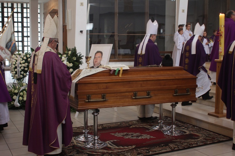 Pogrzeb ks. Daniela Dąbrowskiego