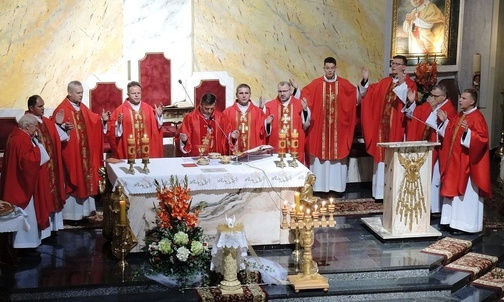 Bp Roman Pindel przewodniczył koncelebrowanej Mszy św.
