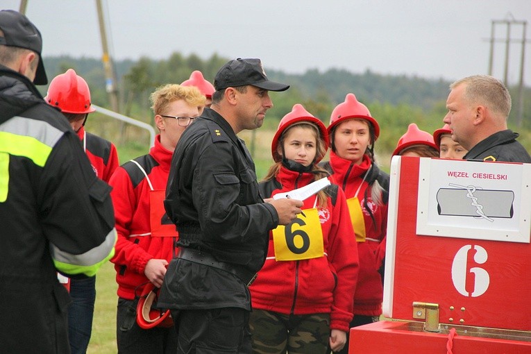 Turniej pożarniczy w Czerwonej Wodzie