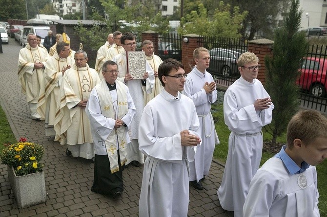 Nowe sanktuarium św. o. Pio na Gocławiu