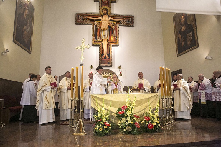 Nowe sanktuarium św. o. Pio na Gocławiu