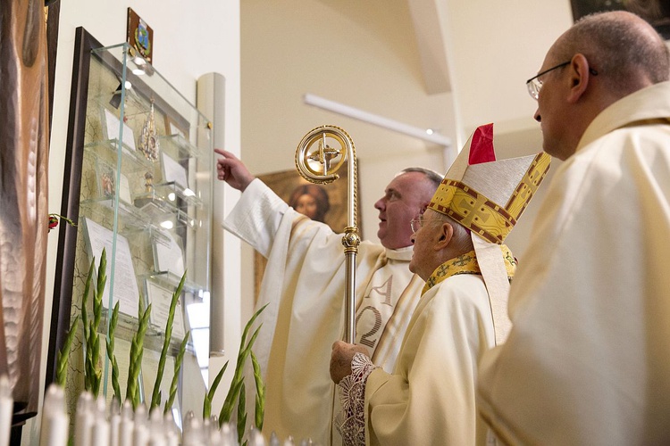 Nowe sanktuarium św. o. Pio na Gocławiu