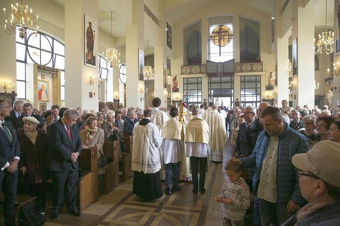 Nowe sanktuarium św. o. Pio na Gocławiu