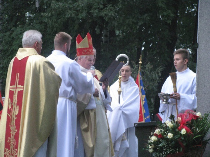 Poświęcenie figury Chrystusa Króla w Ustroniu-Zawodziu