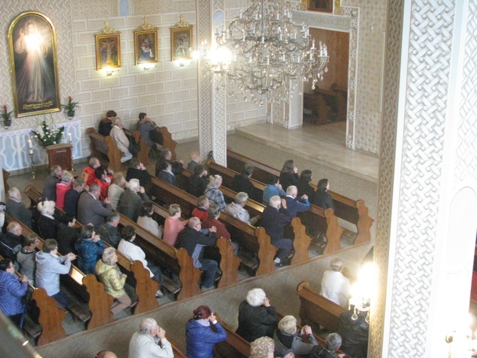 Poświęcenie figury Chrystusa Króla w Ustroniu-Zawodziu