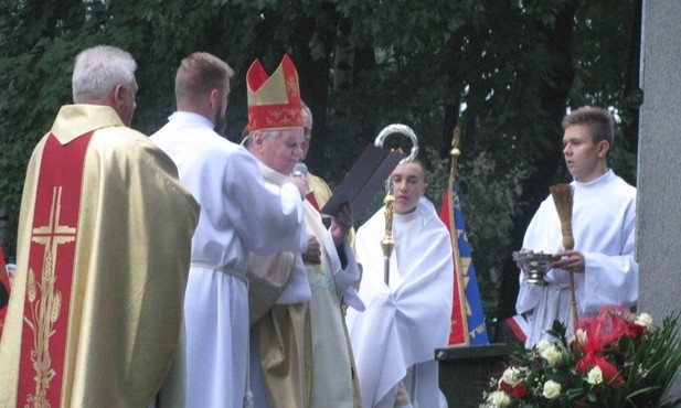 Poświęcenia dokonał bp senior Tadeusz Rakoczy