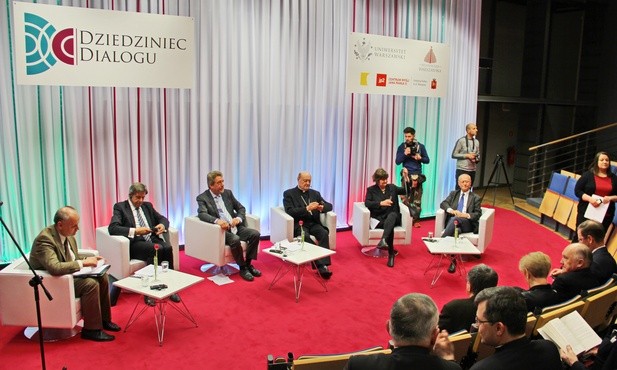 Człowiek 2.0. „Dziedziniec Dialogu” już w październiku