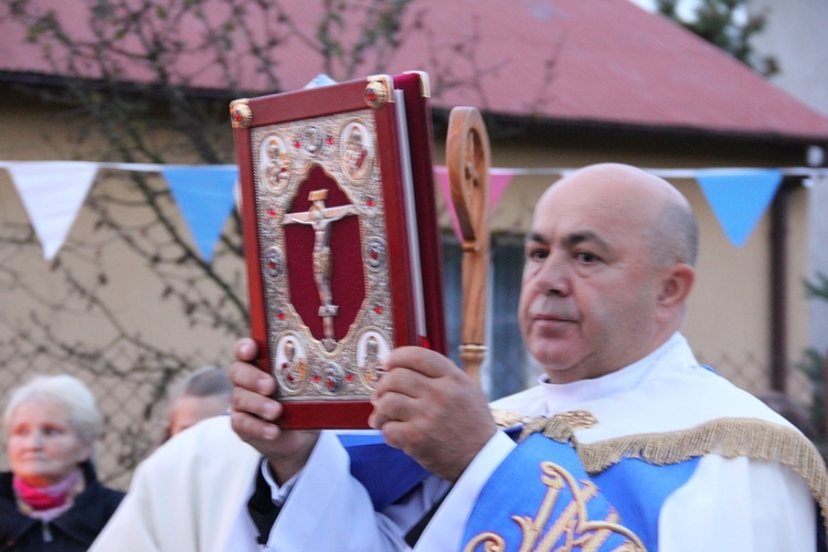 Matka Boża w parafii w Postoliskach