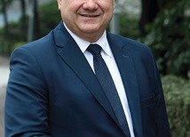 Grzegorz Tobiszowski pochodzi z Rudy Śląskiej. 1 grudnia 2015 r. został sekretarzem stanu w Ministerstwie Energii, a 23 marca 2016 r. – pełnomocnikiem rządu ds. restrukturyzacji górnictwa.