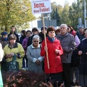 Modlitwa za Lublin na skrzyżowaniu al. Kraśnickiej z Bohaterów Monte Cassino