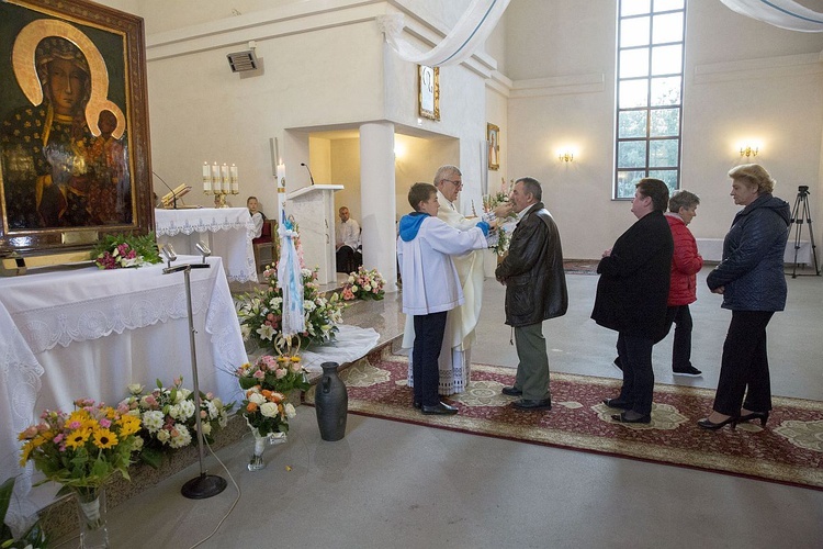 Maryja pozostaje w Miąsem. Chce odwiedzić każdą rodzinę