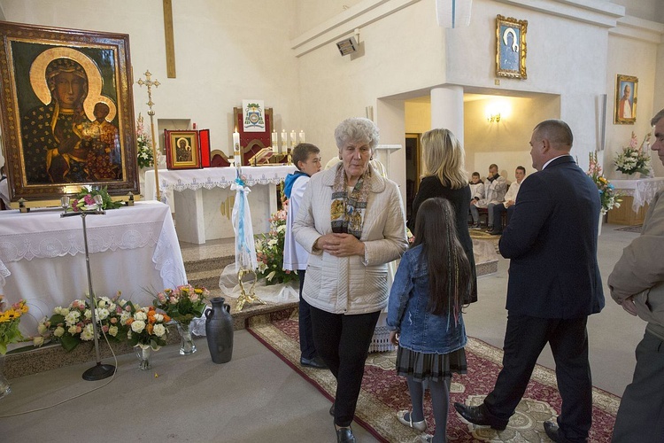 Maryja pozostaje w Miąsem. Chce odwiedzić każdą rodzinę