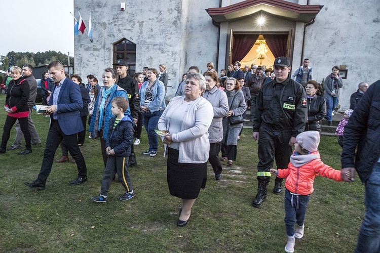 Maryja pozostaje w Miąsem. Chce odwiedzić każdą rodzinę