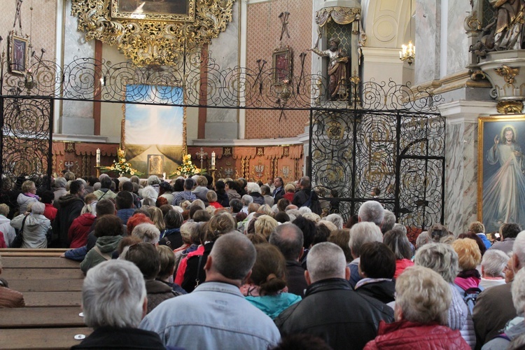 Różańcowa pielgrzymka archidiecezji wrocławskiej 