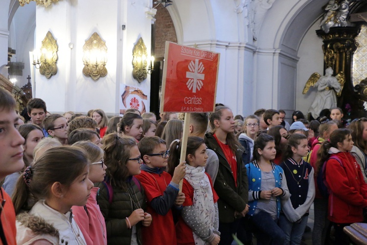 Metropolitalna Pielgrzymka Caritas do Trzebnicy cz.1