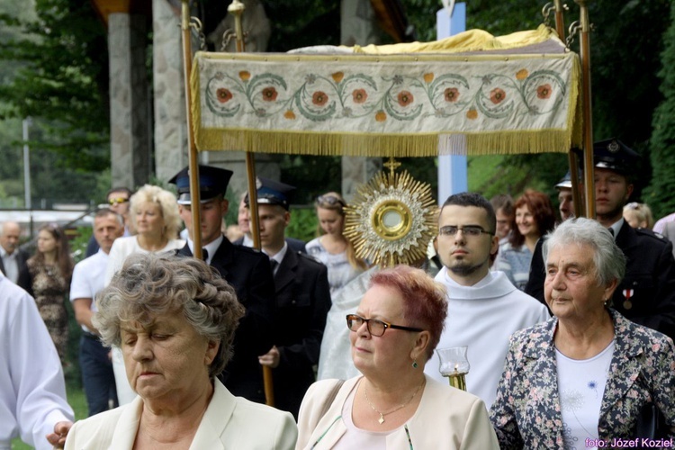 Złoty jubileusz kapłaństwa ks. Eugeniusza Nycza w Porąbce