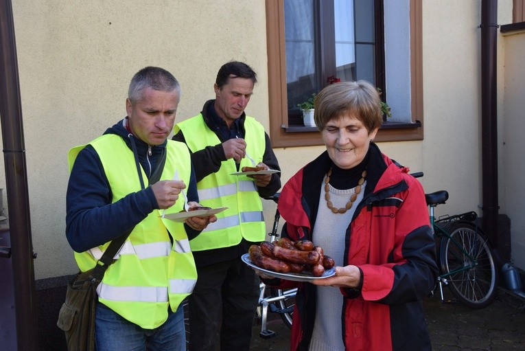 Rowerowa pielgrzymka do Domaniewic