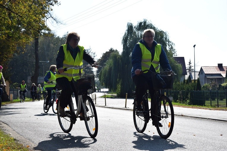 Rowerowa pielgrzymka do Domaniewic