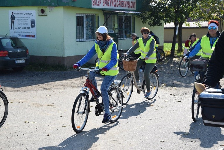 Rowerowa pielgrzymka do Domaniewic