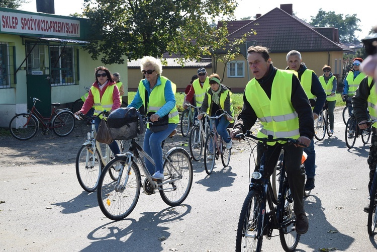 Rowerowa pielgrzymka do Domaniewic