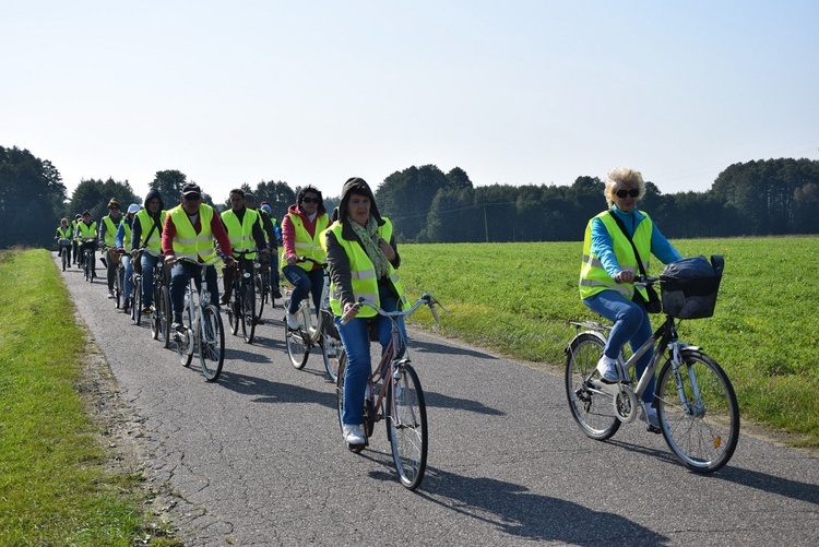 Rowerowa pielgrzymka do Domaniewic