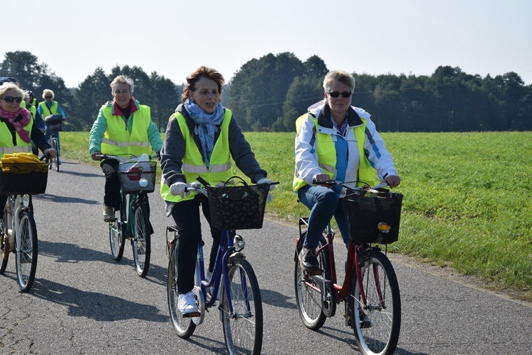 Rowerowa pielgrzymka do Domaniewic