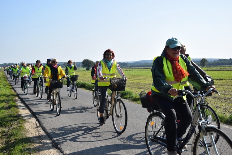 Rowerowa pielgrzymka do Domaniewic