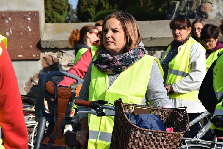 Rowerowa pielgrzymka do Domaniewic