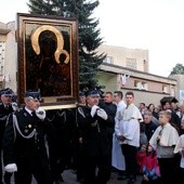 Poświętne. Matko, trudno jest iść samemu i się nie zgubić