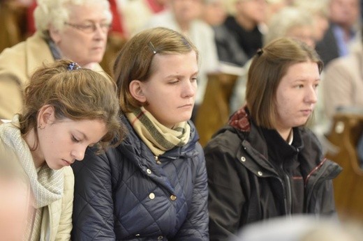 Koronacja fresku Matki Miłosierdzia w Dzierżoniowie