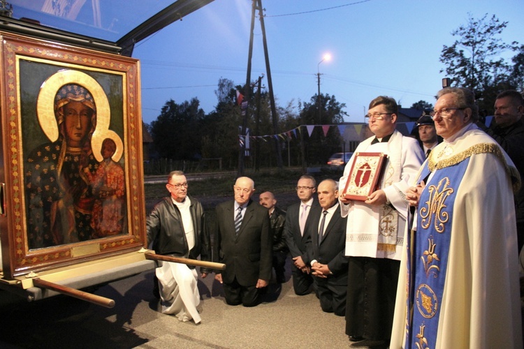 Pustelnik wita Królową