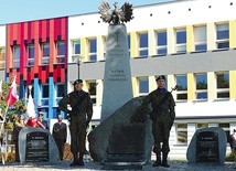 Uroczystości odbyły się przy pomniku Polskiego Państwa Podziemnego na skwerze Rotmistrza Witolda Pileckiego.