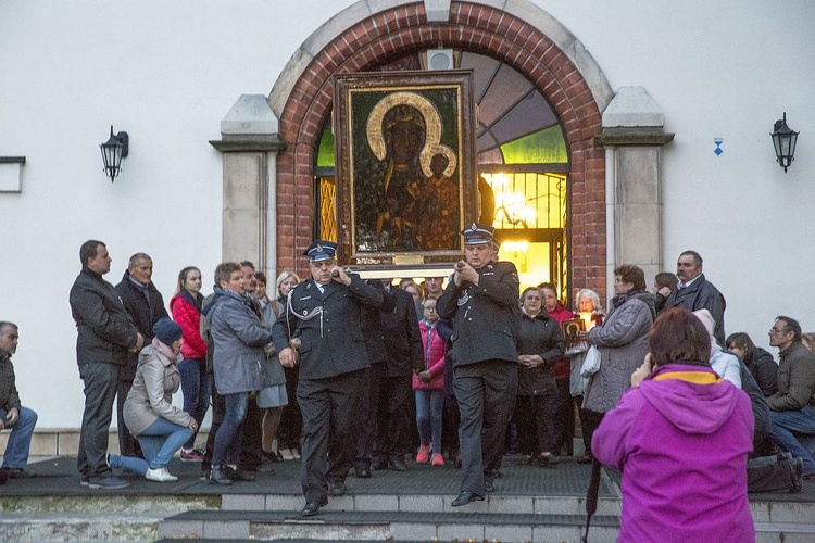 W Stanisławowie jak w Kanie Galilejskiej