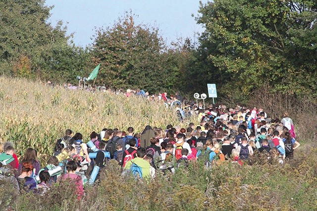 Spośród wszystkich duszpasterskich propozycji w ciągu roku pielgrzymka trzebnicka jest na pewno tą, która gromadzi najwięcej osób.