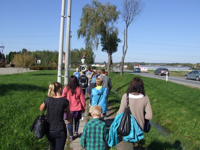 Z Gnojnika pieszo do Porąbki Uszewskiej