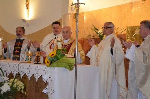 Poświęcenie kamienia węgielnego w Radwanowicach