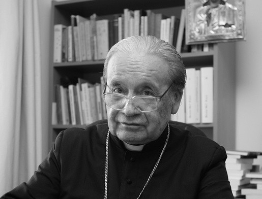 Zmarł biskup Wacław Świerzawski