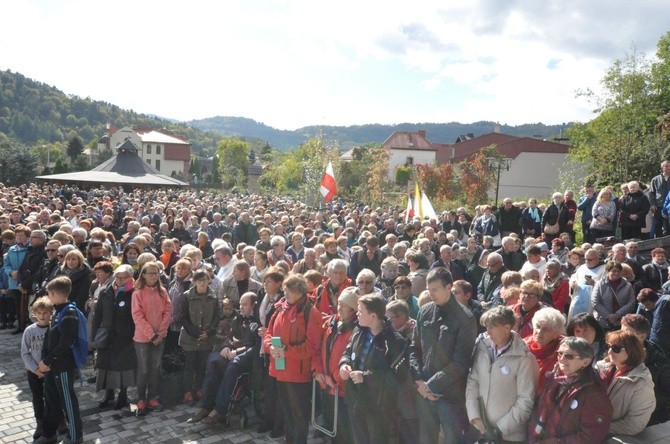 Piwniczna - "Różaniec do granic"