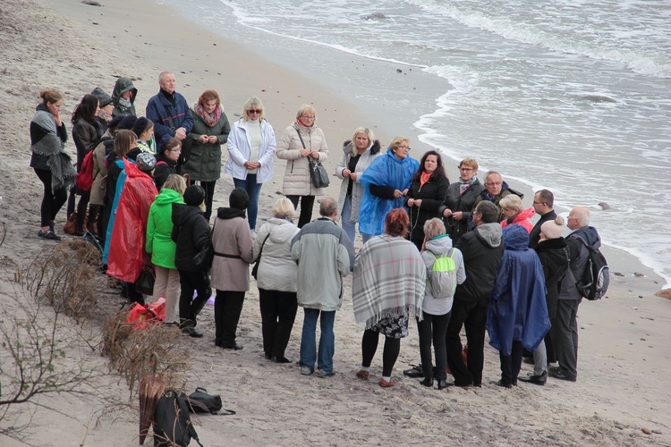 Różaniec do Granic na plaży w Ustce