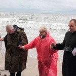 Różaniec do Granic na plaży w Ustce