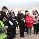 Różaniec do Granic na plaży w Ustce