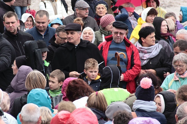 Różaniec do Granic na plaży w Ustce