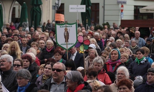 Pół miliona "zdrowasiek"