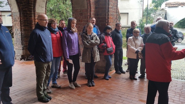 Służby pielgrzymkowe w Małujowicach