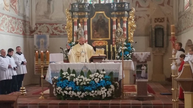 Służby pielgrzymkowe w Małujowicach