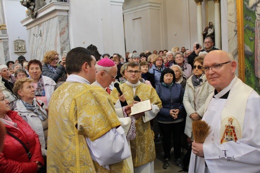 Pielgrzymka, różaniec i córka świętej