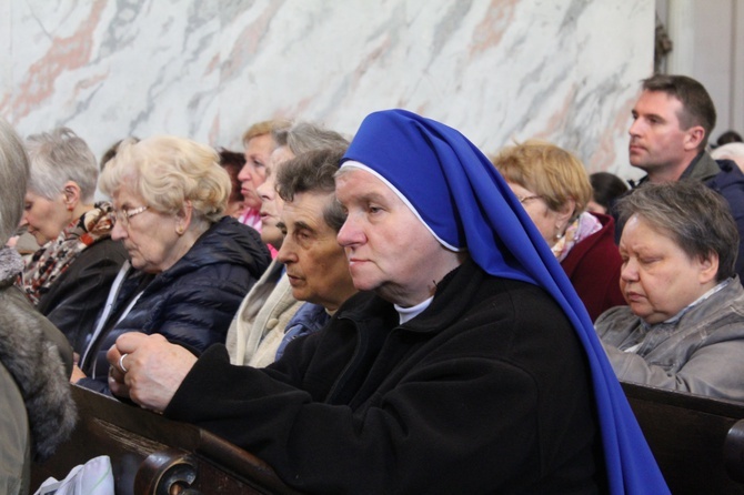 Pielgrzymka, różaniec i córka świętej