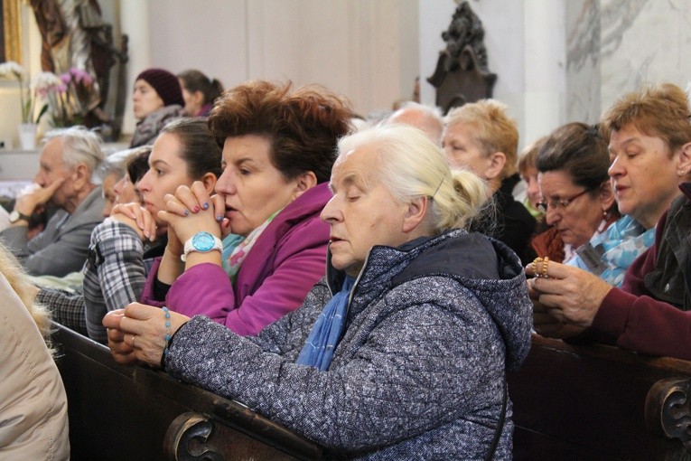 Pielgrzymka, różaniec i córka świętej