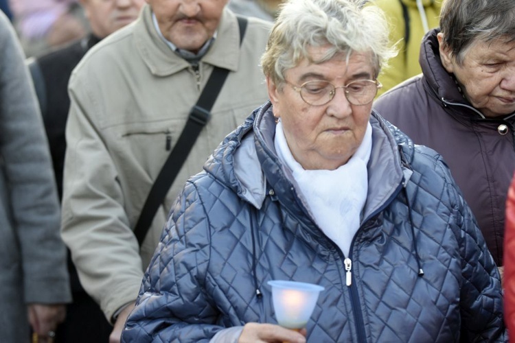 Ostatnia procesja fatimska z parafii pw. św. Andrzeja Boboli