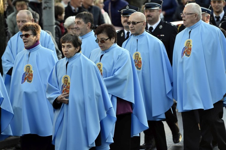 Ostatnia procesja fatimska z parafii pw. św. Andrzeja Boboli